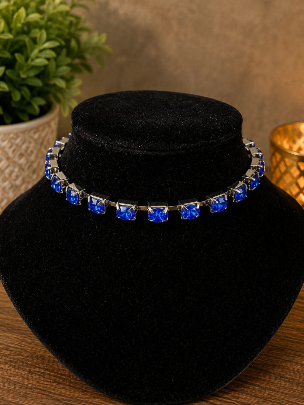 Traci Lynn Choker Necklace, NWOT